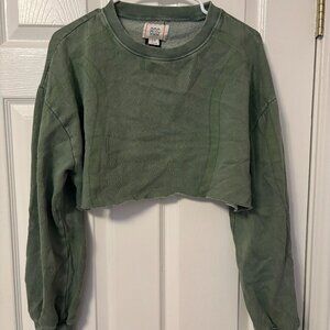 Cropped crewneck